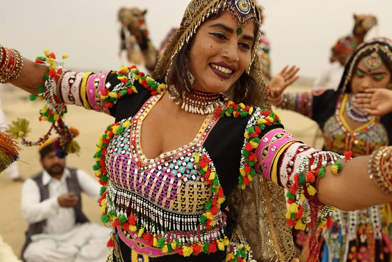 Canon RF 35mm f/1.4L VCM Lens by  in  - EC MALL