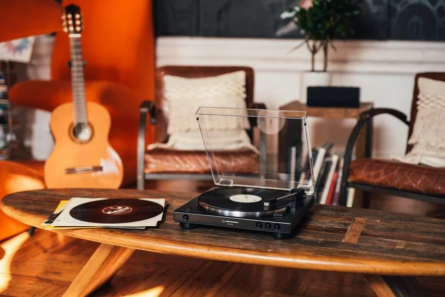 Audio Technica AT- LP60XBT เครื่องเล่นแผ่นเสียงไร้สายอัตโนมัติ by in - EC MALL