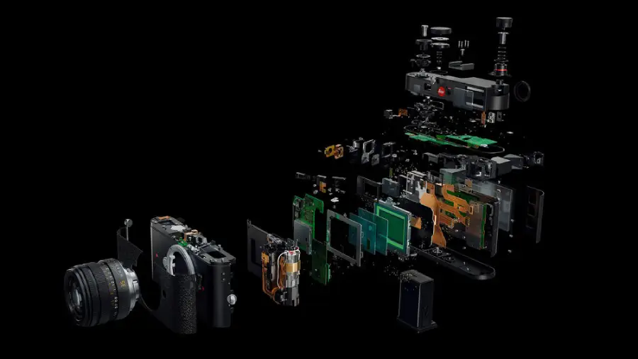 Leica M11 Rangefinder Camera (Glossy Black) by  in  - EC MALL