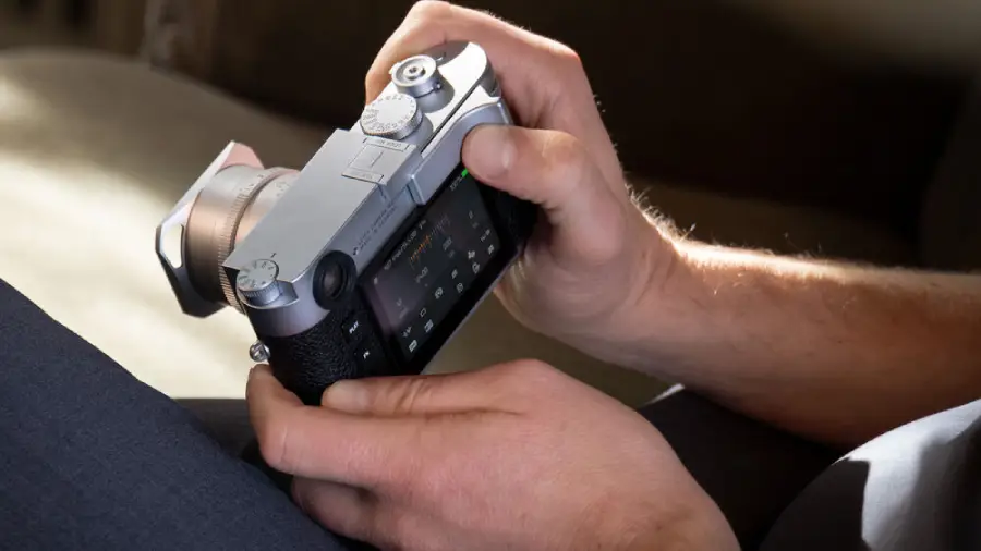 Leica M11 Rangefinder Camera (Glossy Black) by  in  - EC MALL