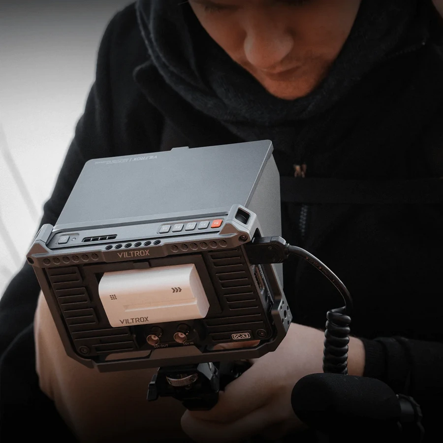 Viltrox DC-X2 6" Touchscreen HD Monitor by  in  - EC MALL