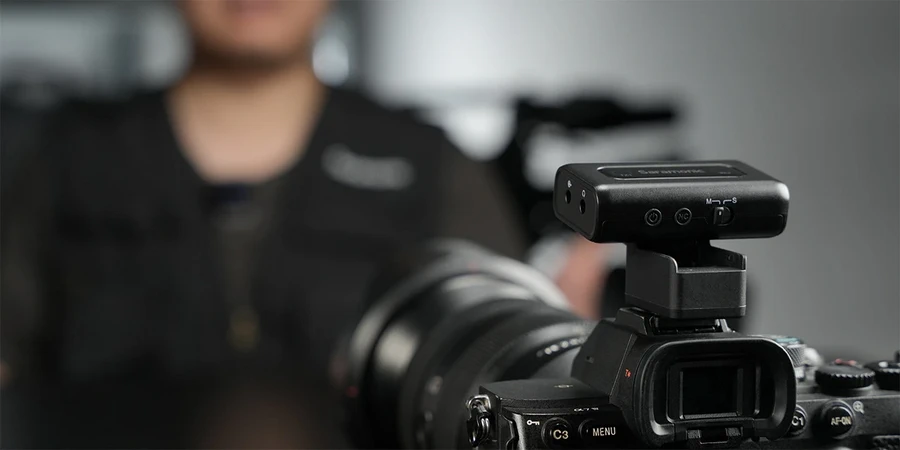 Saramonic Mix 2.4GHz Professional Wireless Microphone with Mic In by  in  - EC MALL