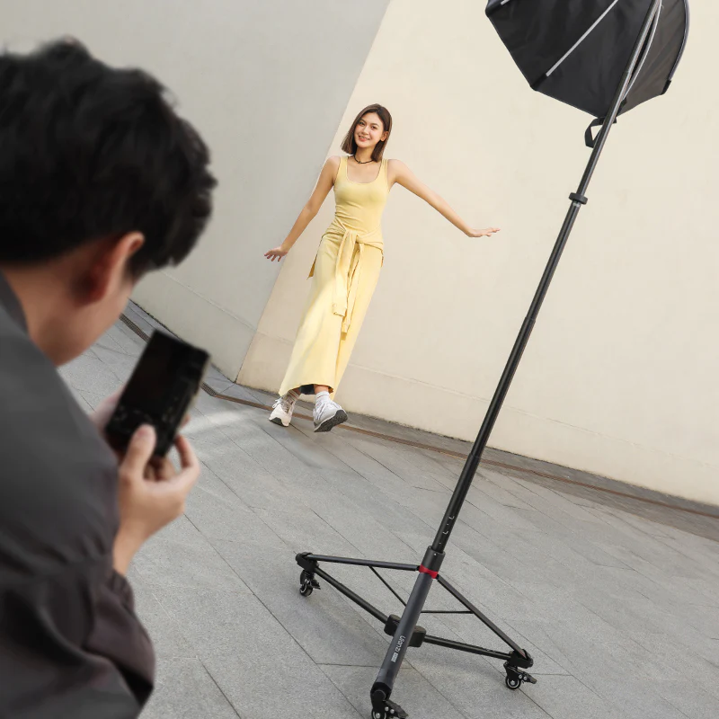 Ulanzi AT-05 2M Heavy Duty Foldable Light Stand by  in  - EC MALL