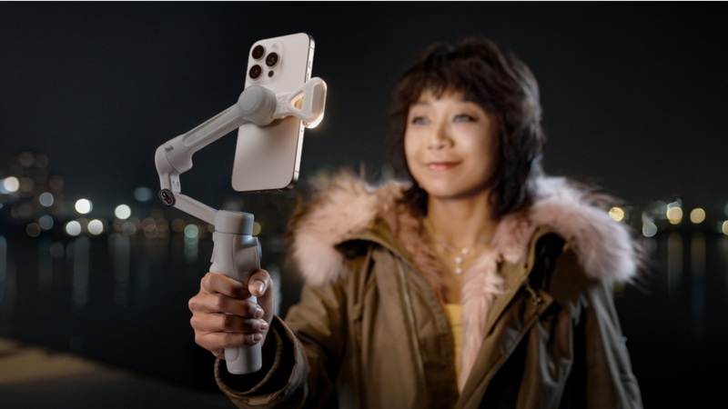 Insta360 Flow 2 AI Tracker Bundle by  in  - EC MALL