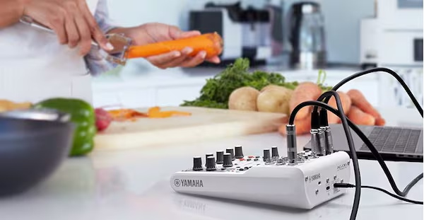 Yamaha Ag06 Mk2 Mixer by  in  - EC MALL