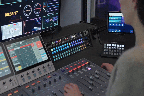 Elgato Stream Deck Studio (10GBO9901) by  in  - EC MALL