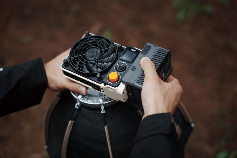 Zhiyun Molus X200 RGB COB LED Light by  in  - EC MALL