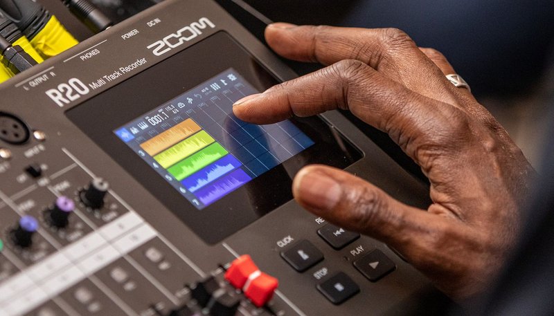 Zoom R20 Multi Track Recorder by  in  - EC MALL