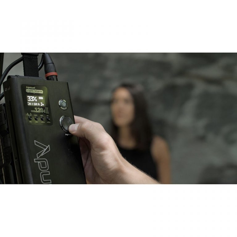 Aputure Light Storm LS C120D II LED Light Kit with V-Mount Battery Plate - Image 11