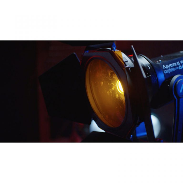 Aputure Light Storm LS C120D II LED Light Kit with V-Mount Battery Plate - Image 17