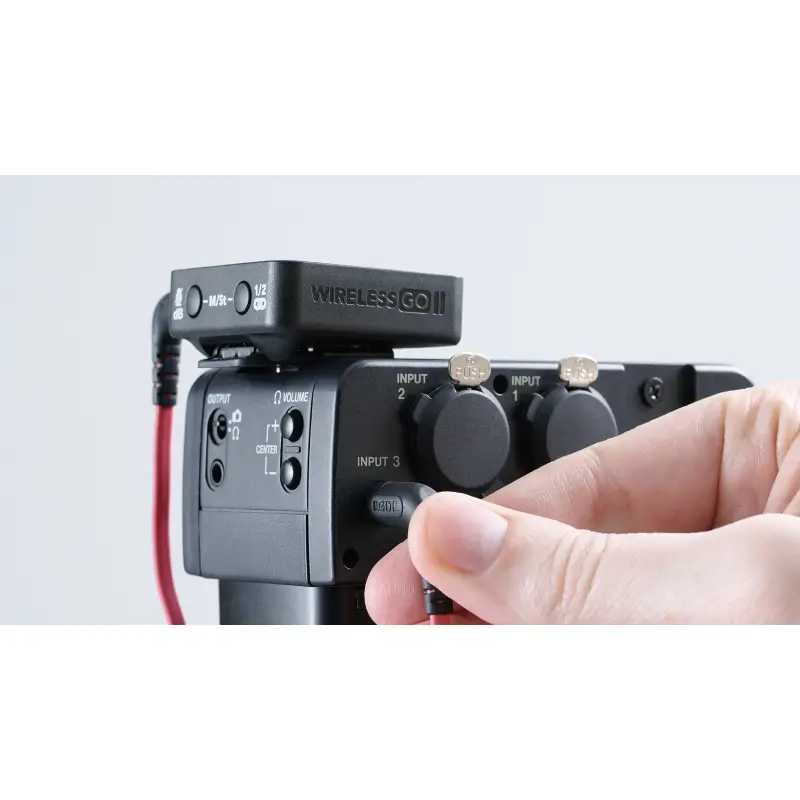 Tascam CA-XLR2d XLR Microphone Adapter For Mirrorless Cameras-Description9