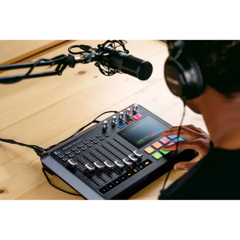 Tascam Mixcast 4 Podcast Station with Built-In Recorder USB Audio Interface-Description6