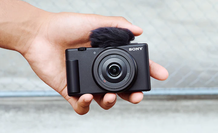 Sony ZV-1F Vlog Camera-Des10
