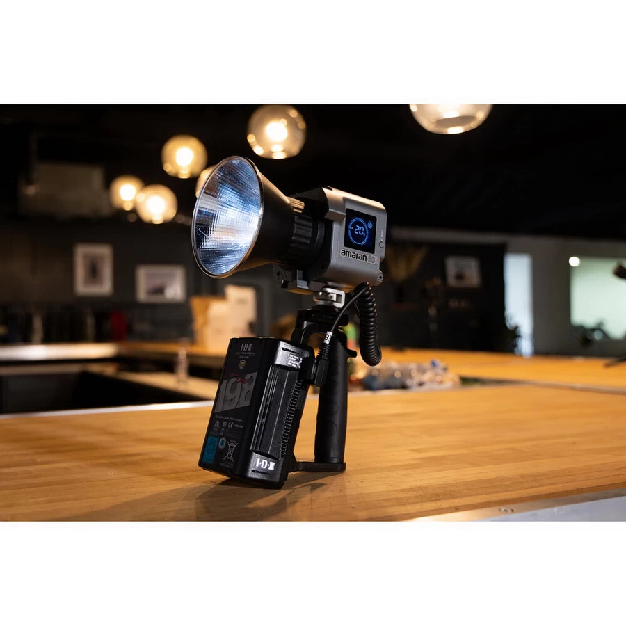 Aputure Amaran COB 60X Bi-color LED Light-Des3