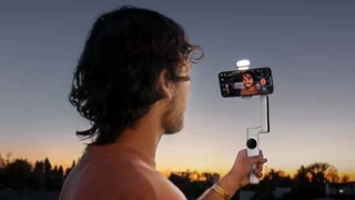 Insta360 Flow AI-Powered Smartphone Stabilizer-Des5