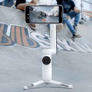 Insta360 Flow AI-Powered Smartphone Stabilizer-Des7