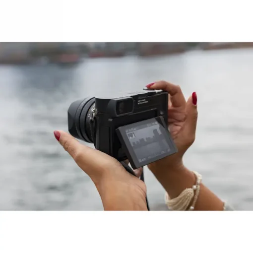 Leica Q3 Digital Camera-Detail15