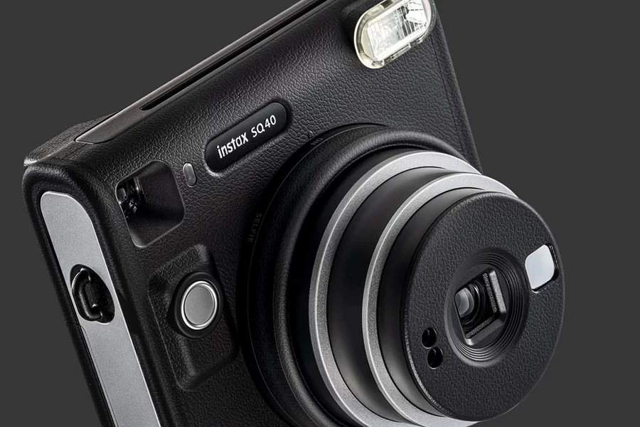 Fujifilm Instax Square SQ40 Instant Camera-Des3