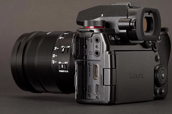 Panasonic Lumix G9 II-Des7