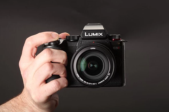 Panasonic Lumix G9 II-Des9