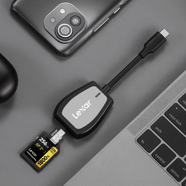 Lexar Professional USB-C Dual-Slot Card Reader-Detail1