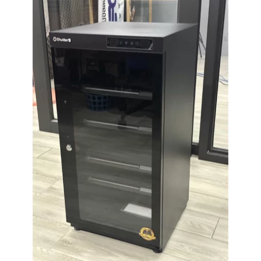 Shutter B SB-100EM (100 ลิตร) Dry Cabinet ตู้กันชื้น (สภาพกล่องชำรุด 99.99% หมดแล้วหมดเลย )