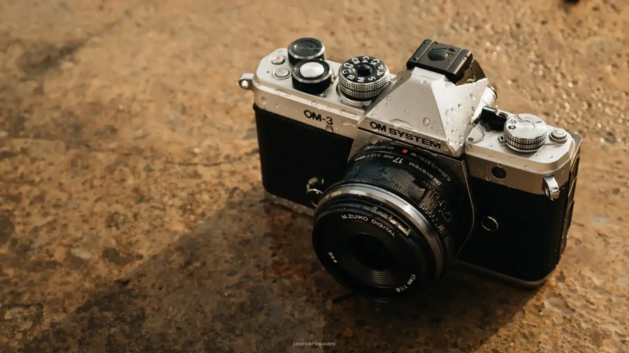 OM System OM-3 Mirrorless Camera-Des1