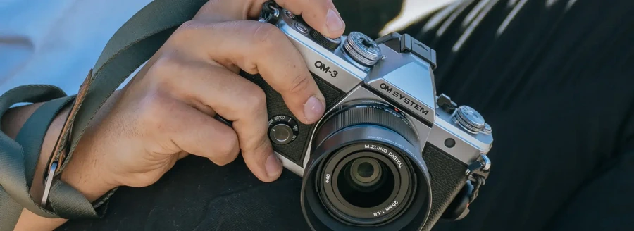 OM System OM-3 Mirrorless Camera-Des17