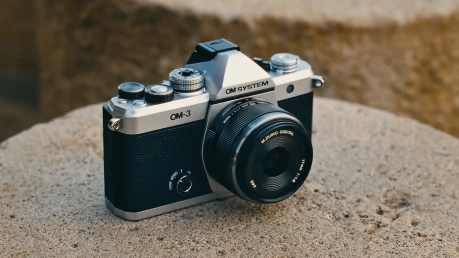 OM System OM-3 Mirrorless Camera-Des7