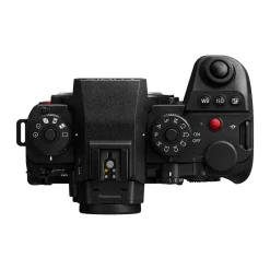 Panasonic Lumix DC-S1RII-Detail3