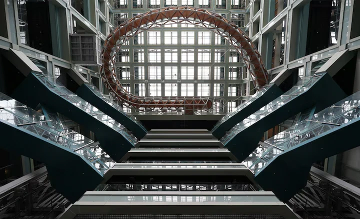 Sony FE 16mm f1.8 G-Des1