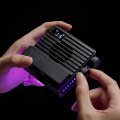 Ulanzi LE20 20W RGB Pocket Light-Detail5