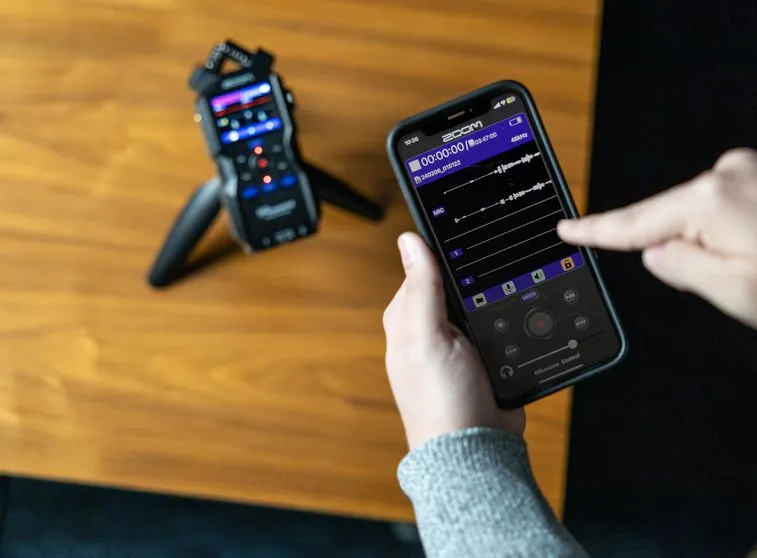 Zoom H4essential Handy Recorder-Des4