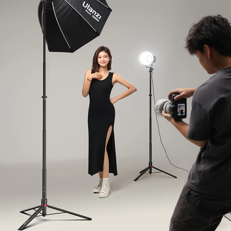 Ulanzi AT-05 2M Heavy Duty Foldable Light Stand-Des3